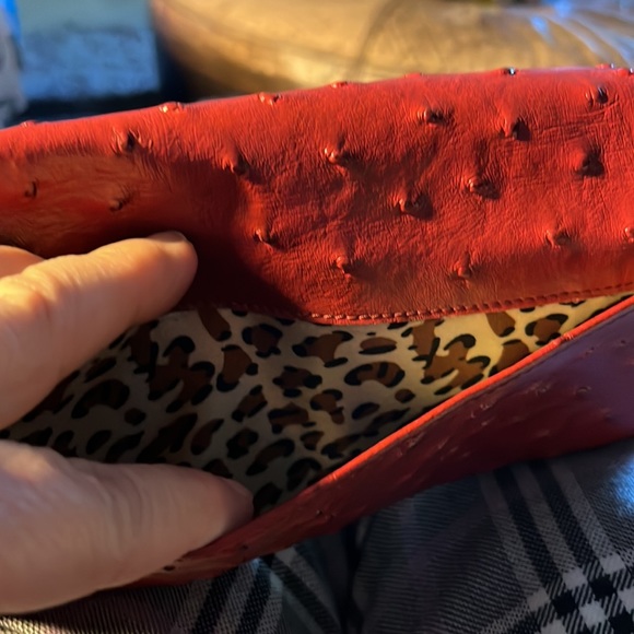 M Q Oxblood Red Textured Expandable Wallet, Checkbook Holder - Picture 9 of 9